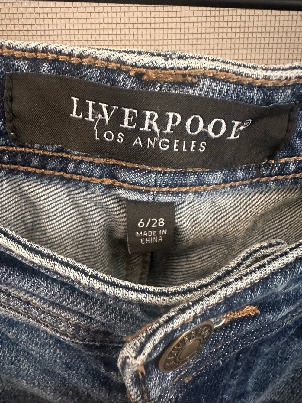 Liverpool Faded Wash The Keeper Boyfriend Jeans - Picture 3 of 10